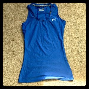 UNDER ARMOUR XS FITTED heat gear workout tank